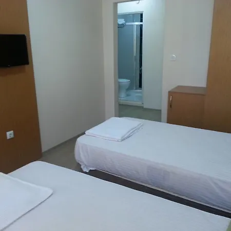 Otel Yenisehir Akpinar